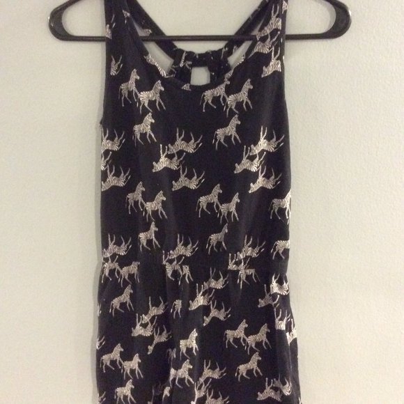 romper x2 - Picture 1 of 5